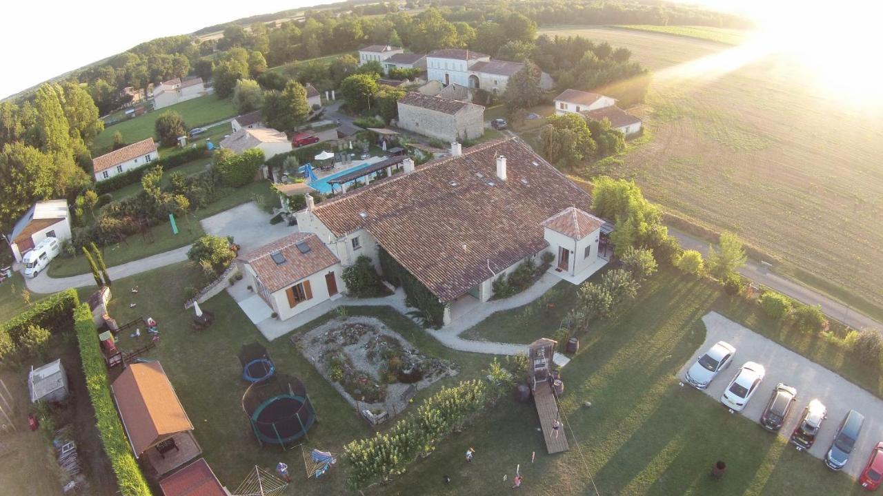 La Pommeraie Nantille Exterior photo